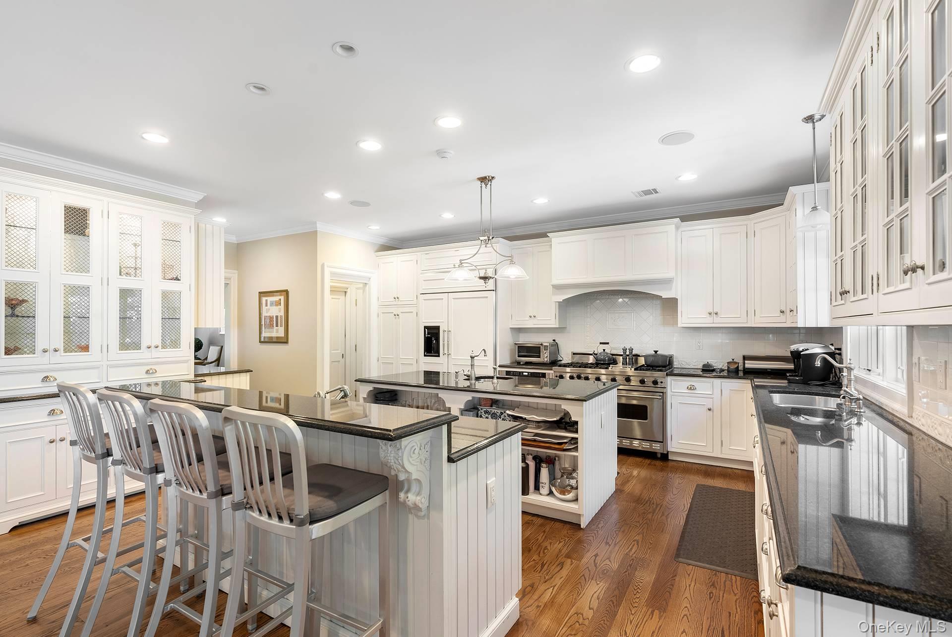 6 Woodruff Lane — photo 8