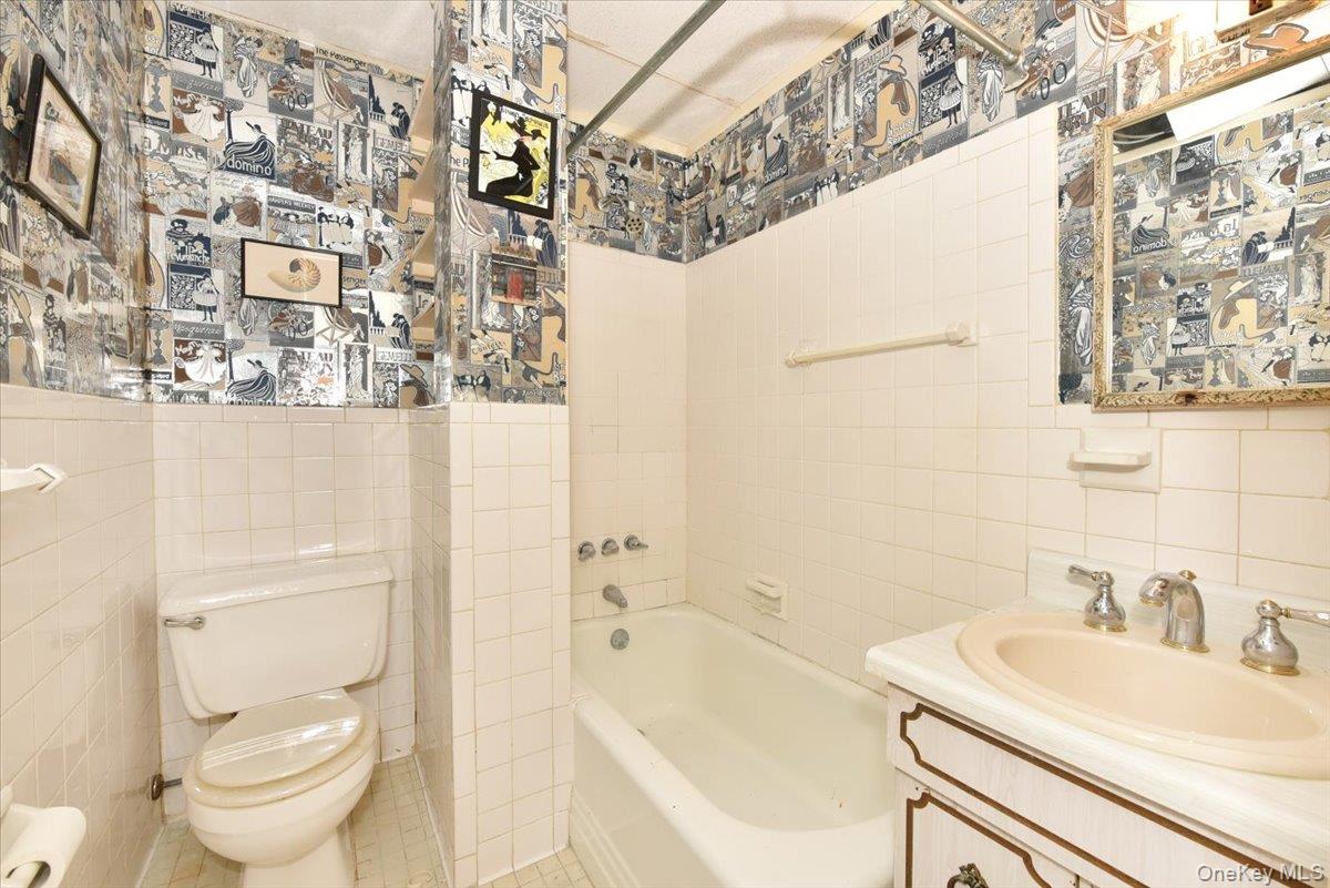 40 STONER Avenue #01 — photo 13