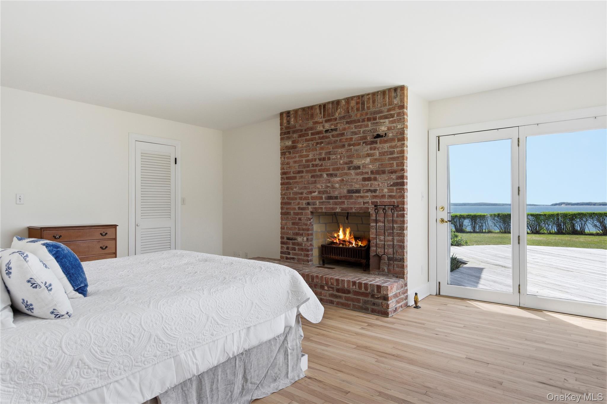 90 Peconic Avenue — photo 20
