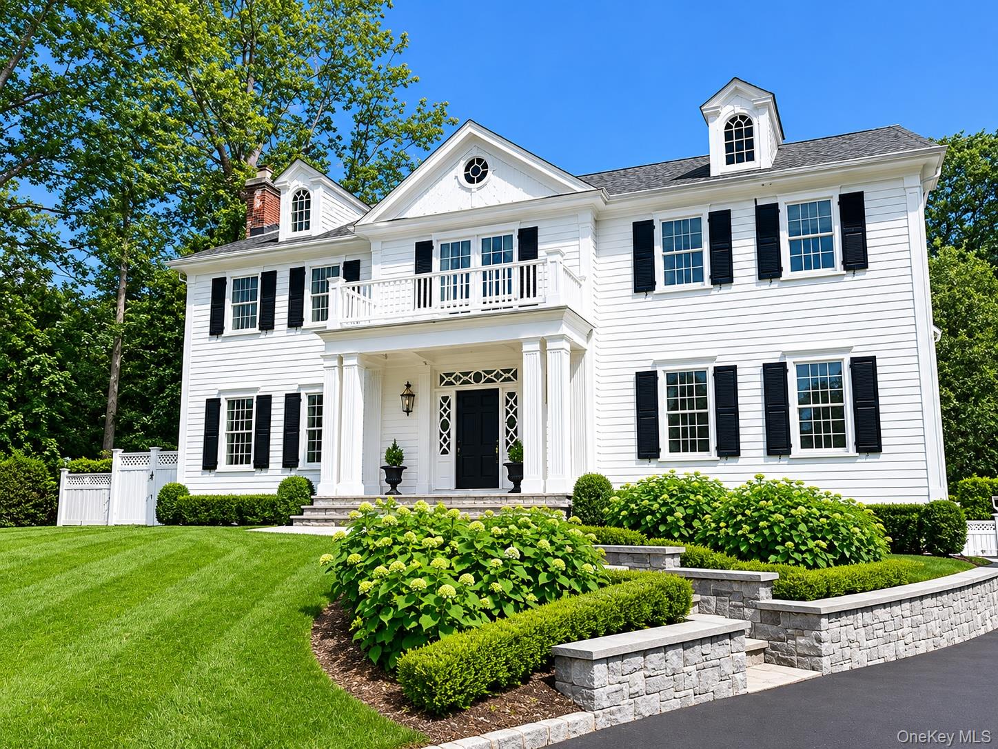 55 Plymouth Road, Manhasset