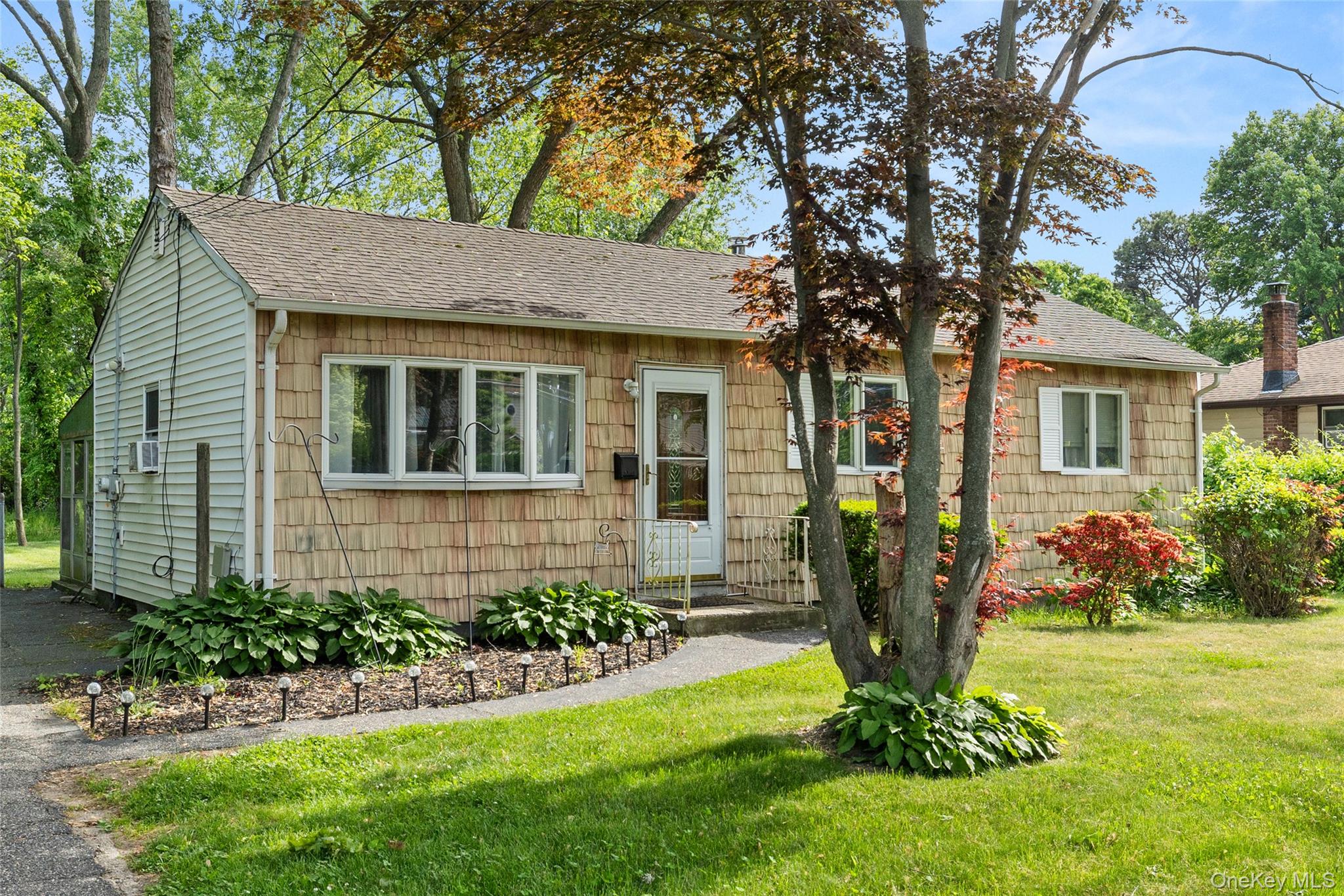 70 Lakeland Street — photo 2