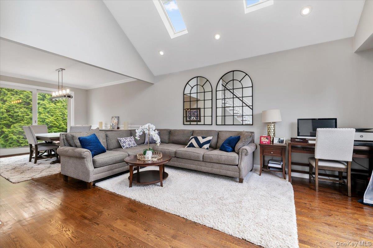 144 Cranberry Court — photo 4