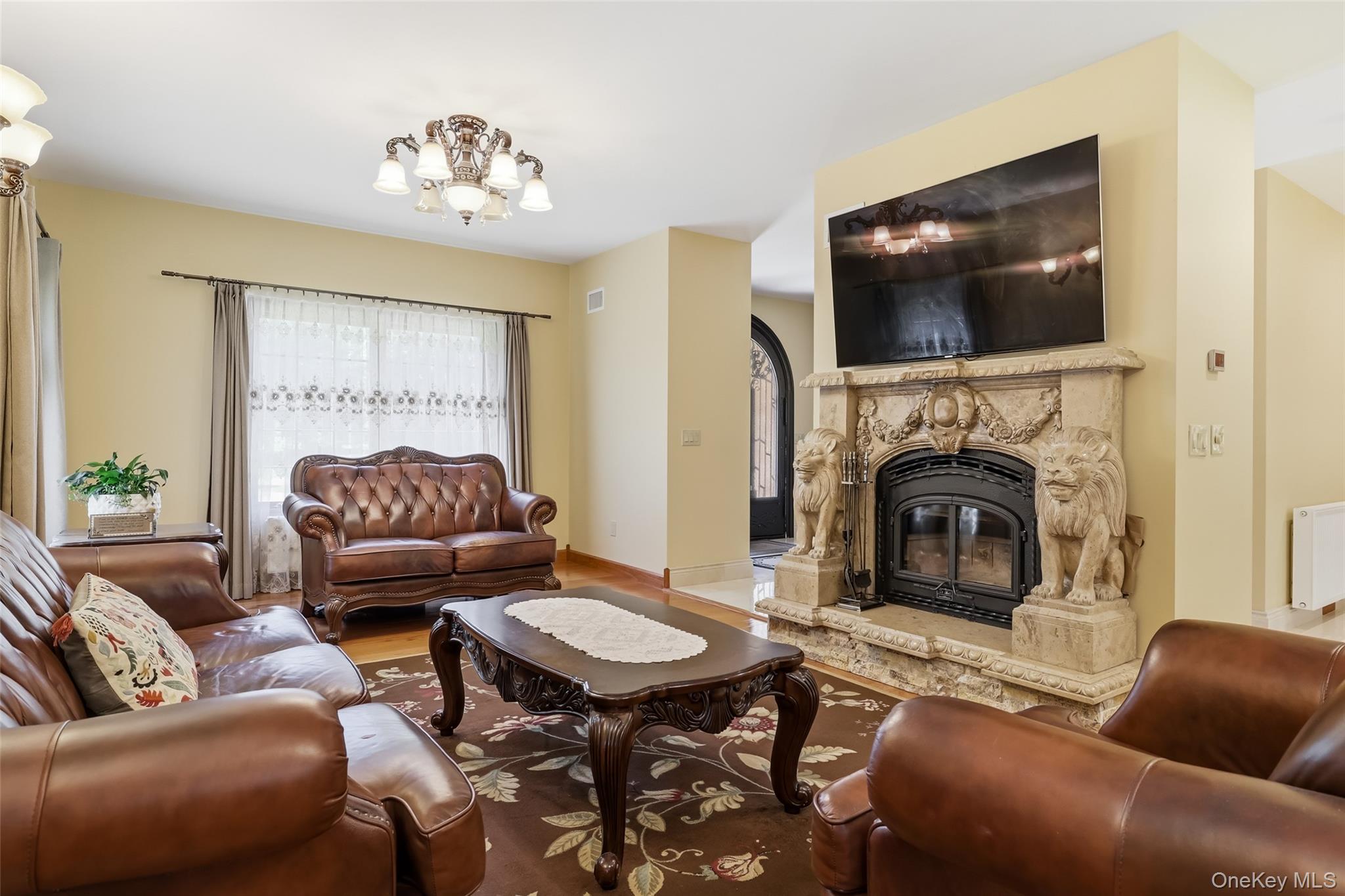 225 Old Willets Path — photo 15