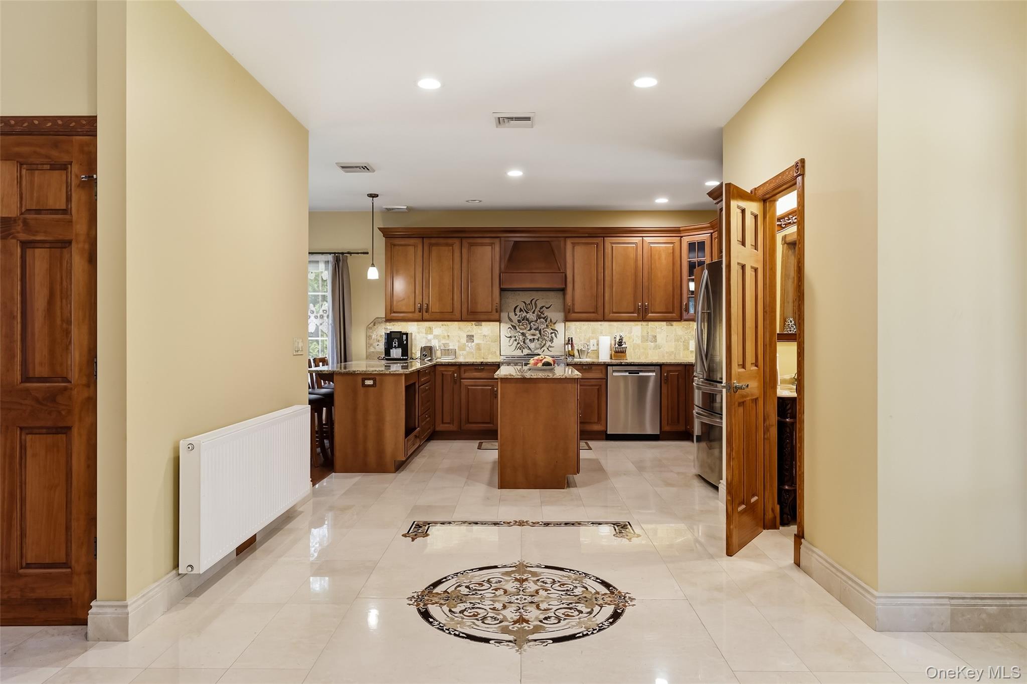 225 Old Willets Path — photo 9
