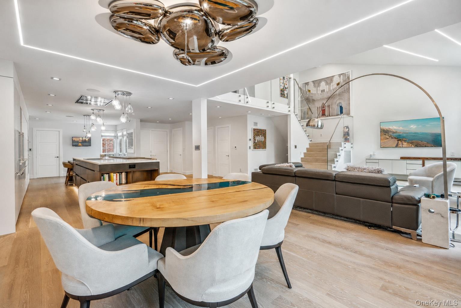 23 Estates Terrace — photo 7