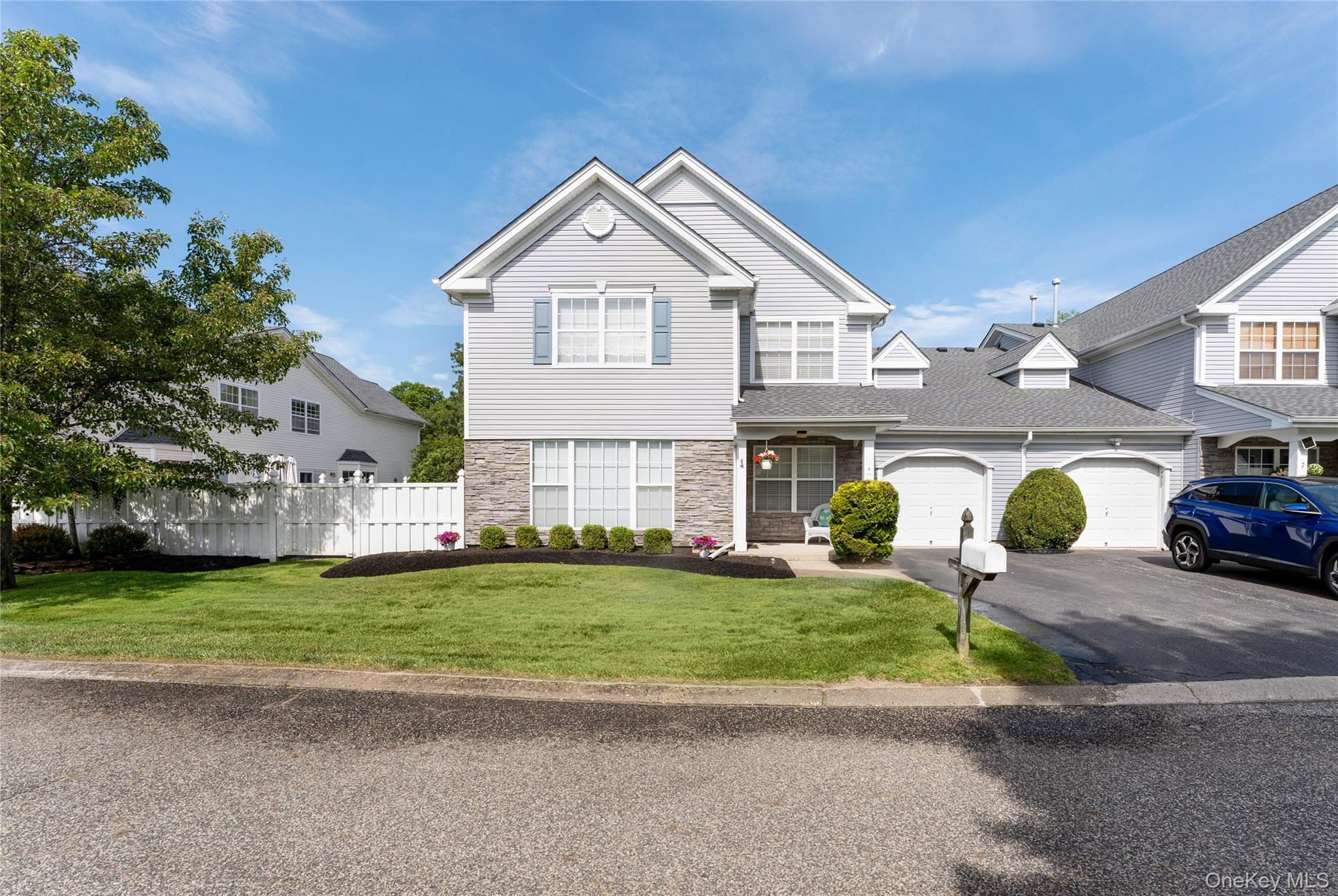 5 Robert Lane #5, Middle Island