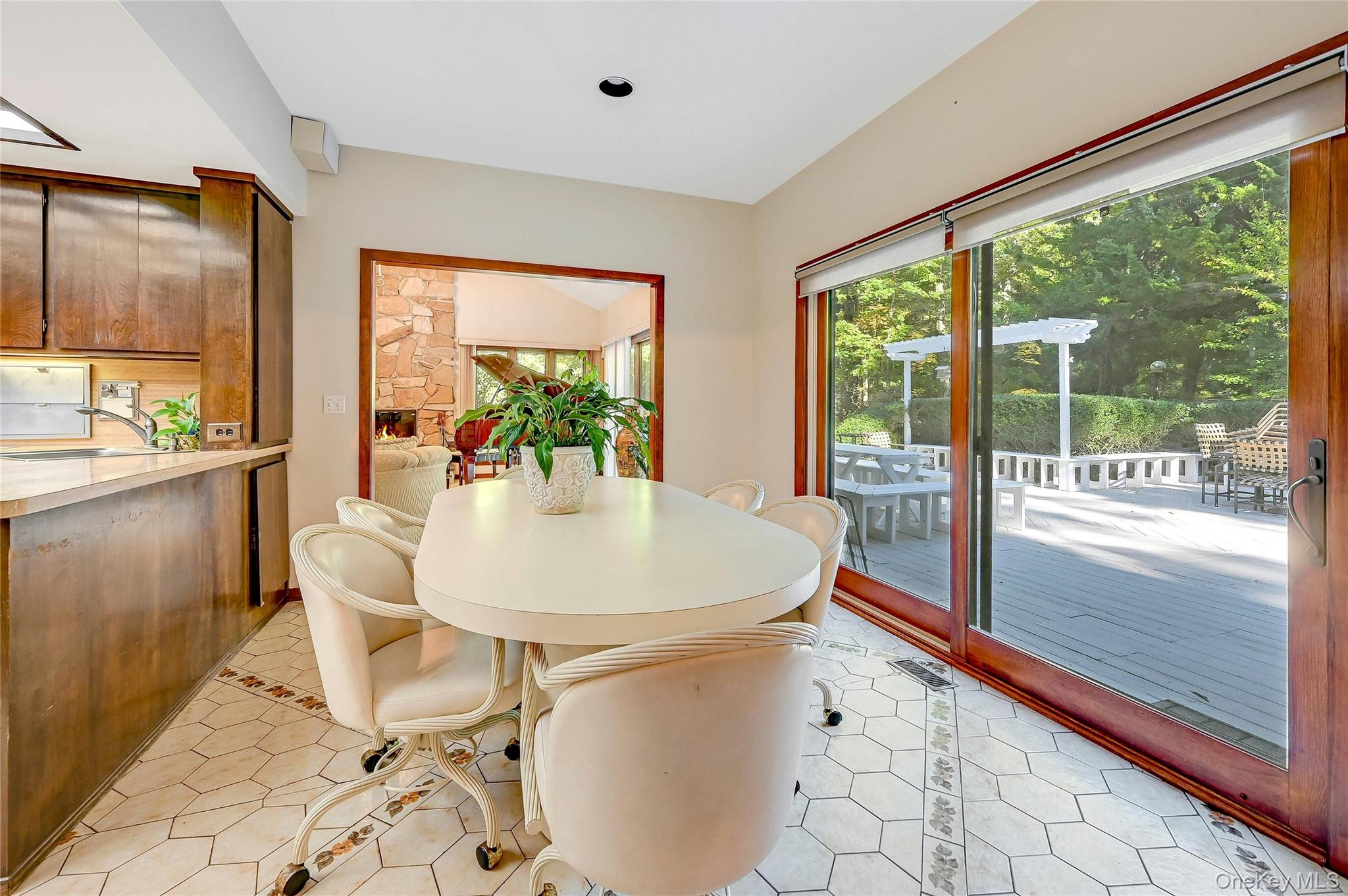 6 Cliffside Drive — photo 12