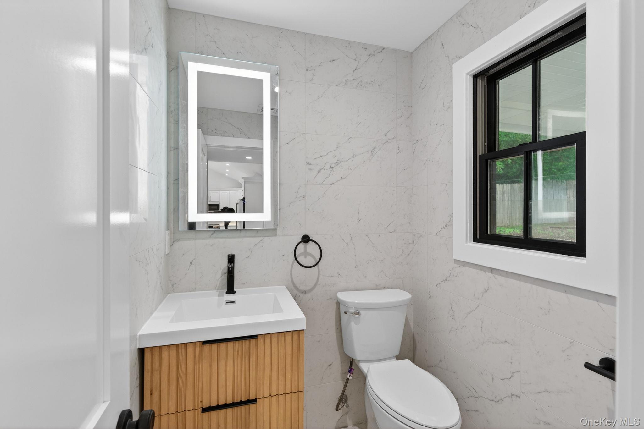 85 Kenneth Avenue — photo 22