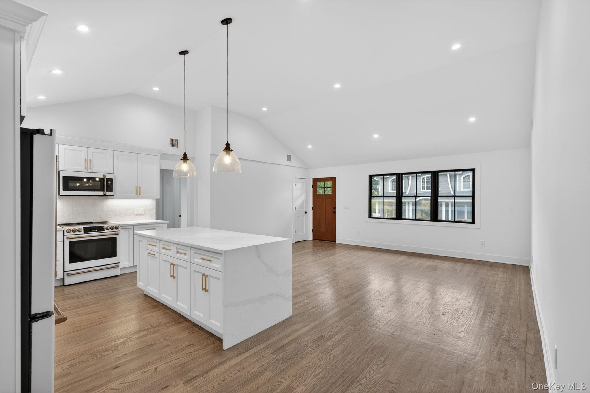 85 Kenneth Avenue — photo 7