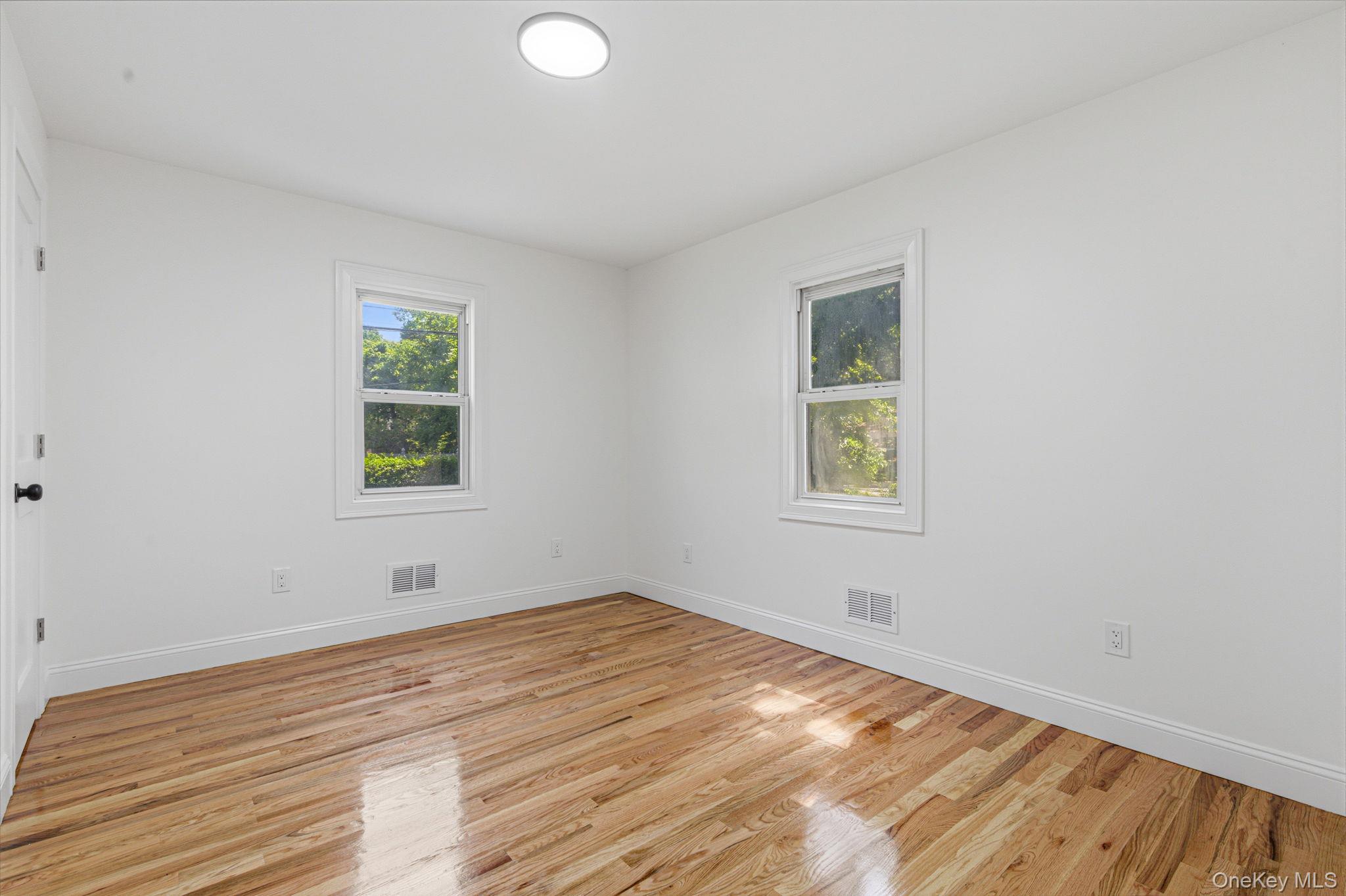 26 Brandon Avenue — photo 19