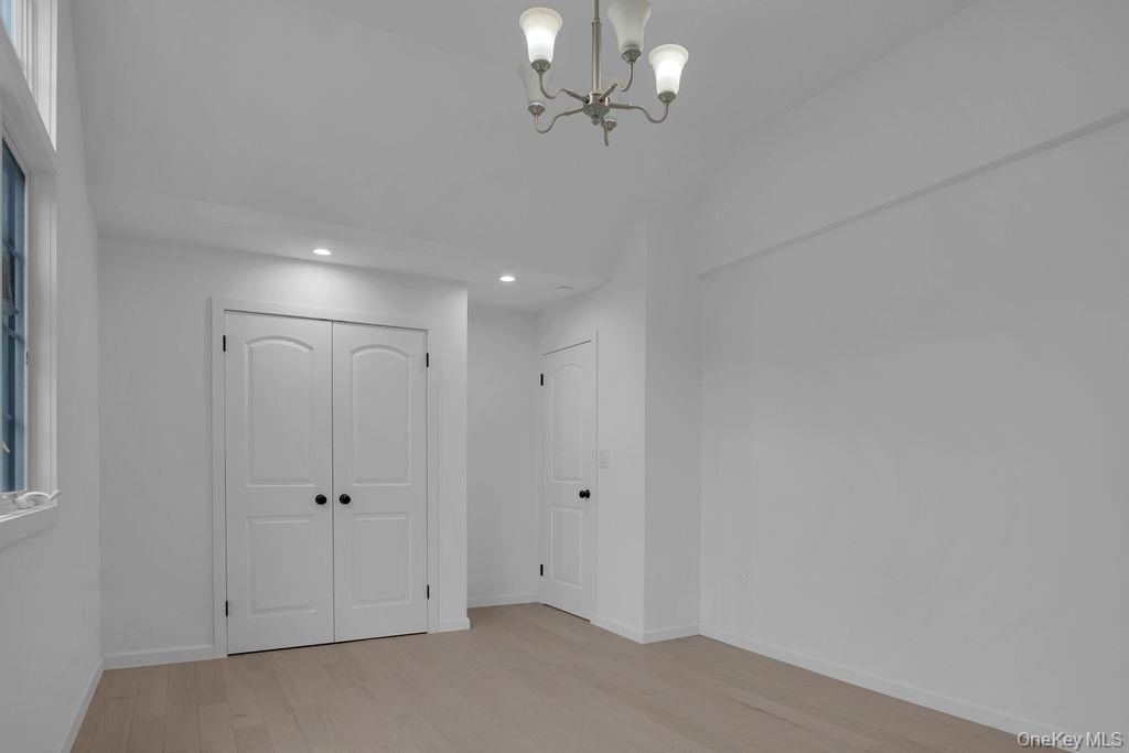 6 Burbury Lane — photo 10
