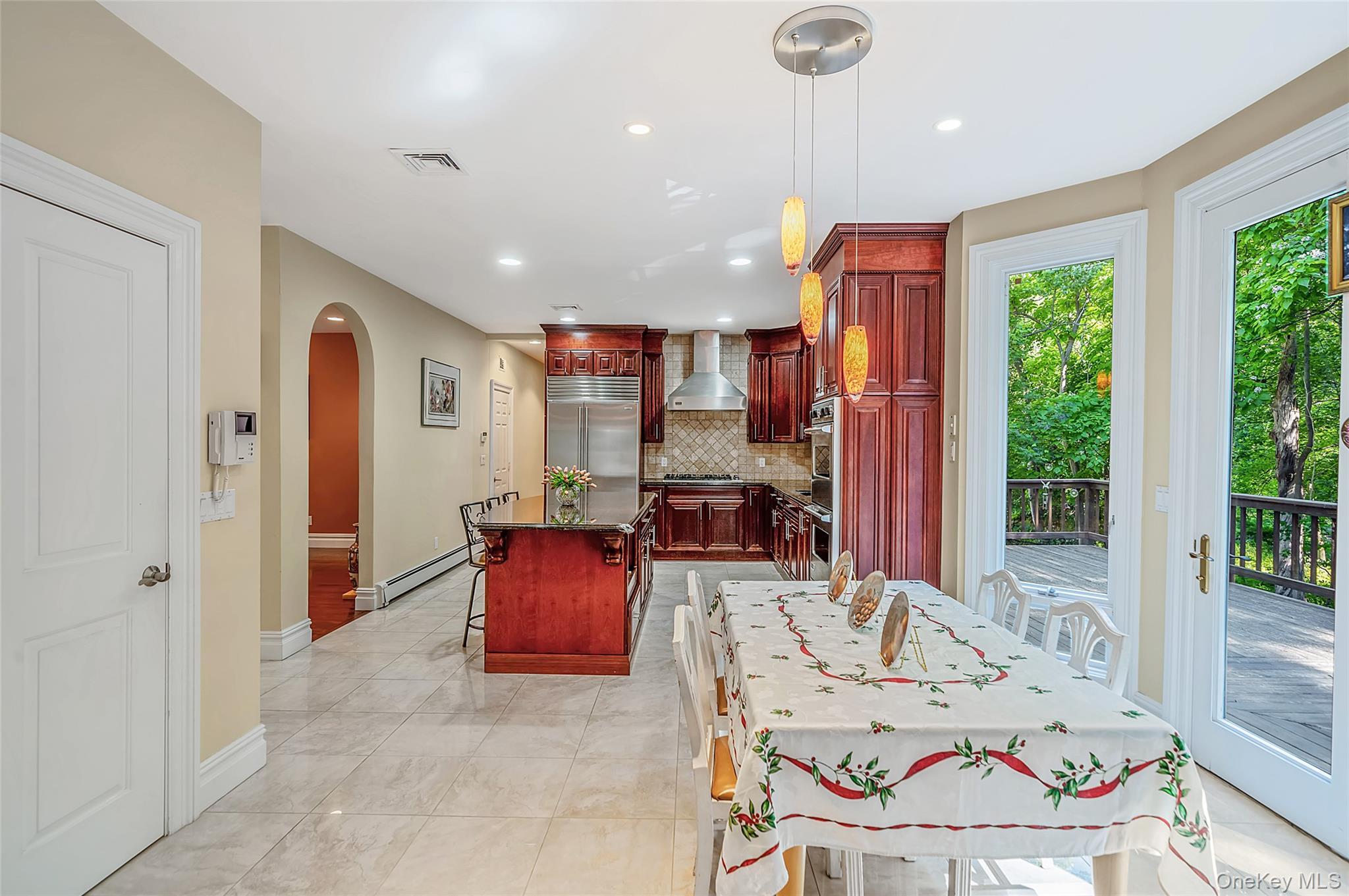 589 Landing Avenue — photo 13