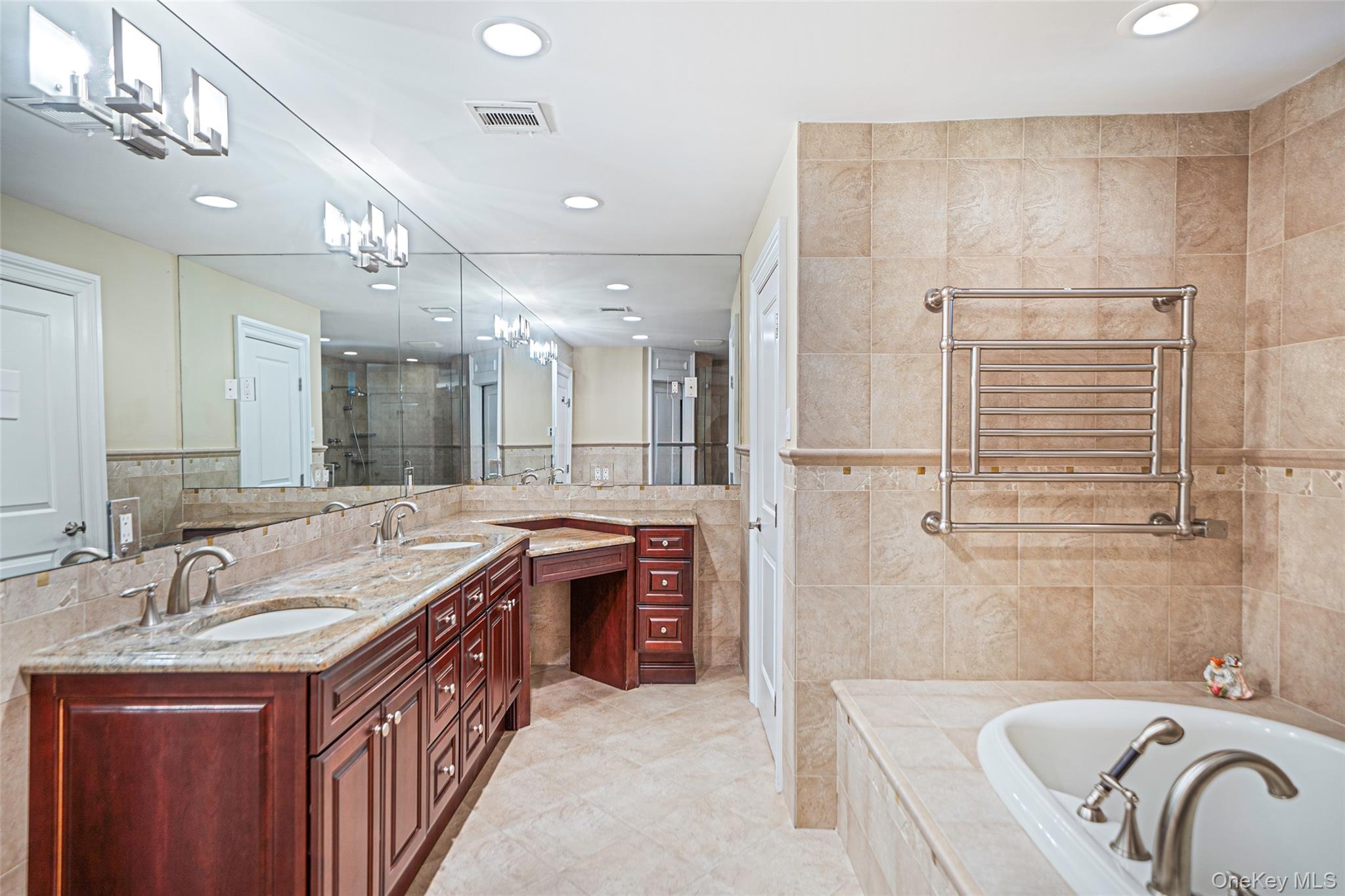 589 Landing Avenue — photo 22