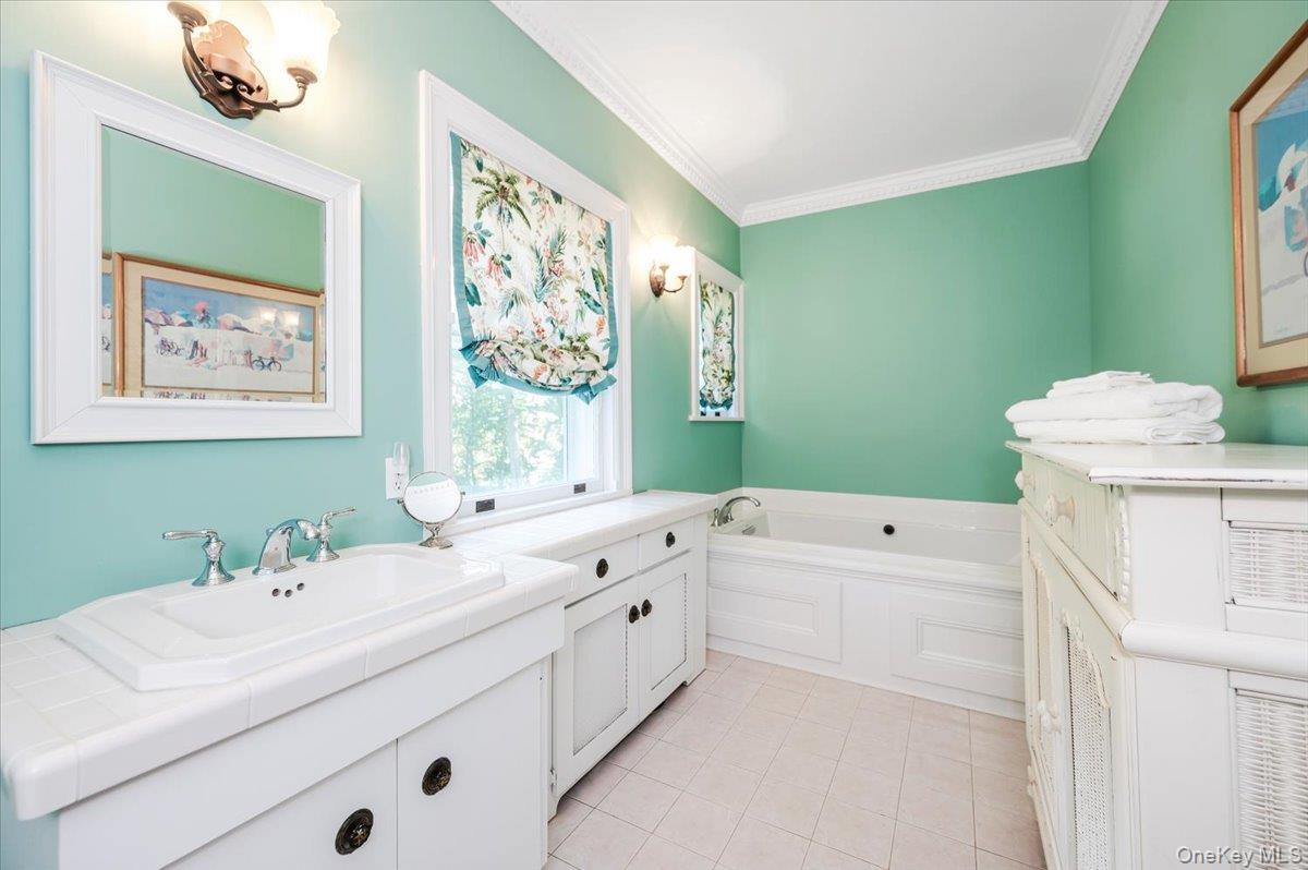 563 Asharoken Avenue — photo 14