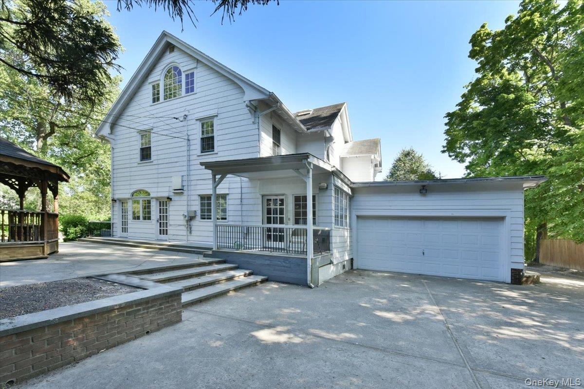 9 Nassau Drive — photo 33