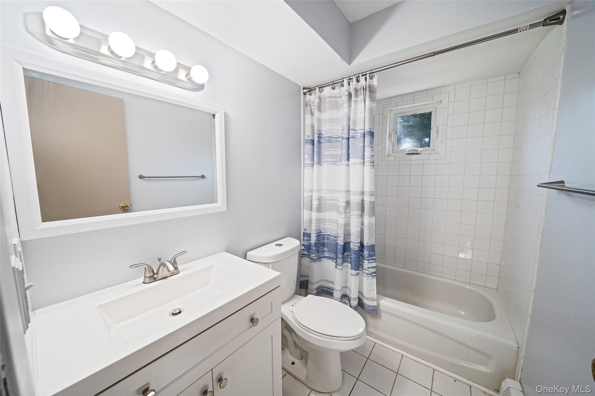 2397 union blvd #8a — photo 16