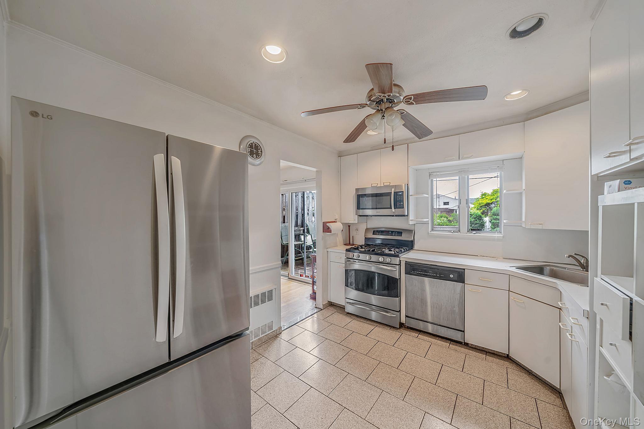68 Myles Avenue — photo 15