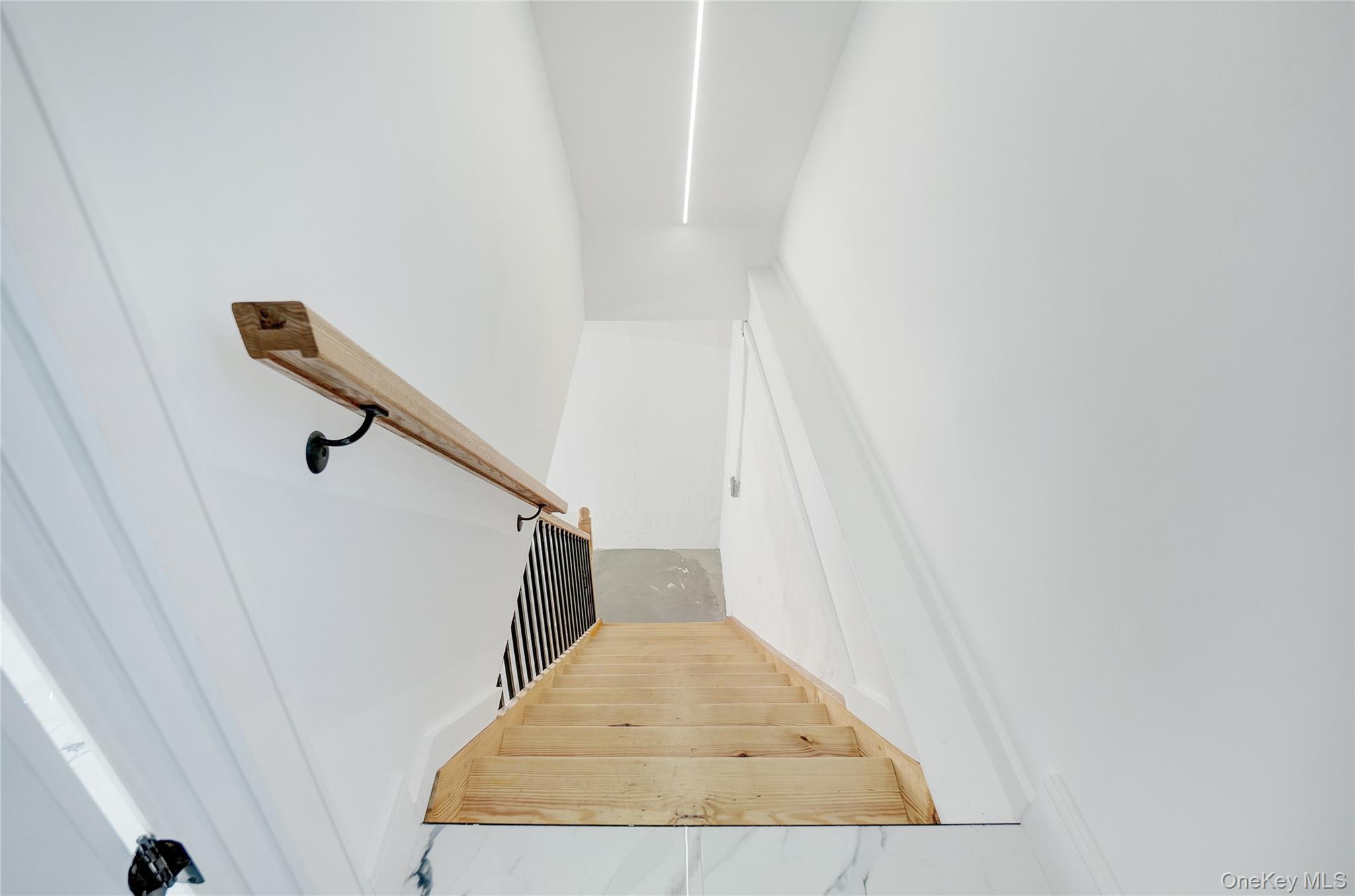 14 James Street — photo 23