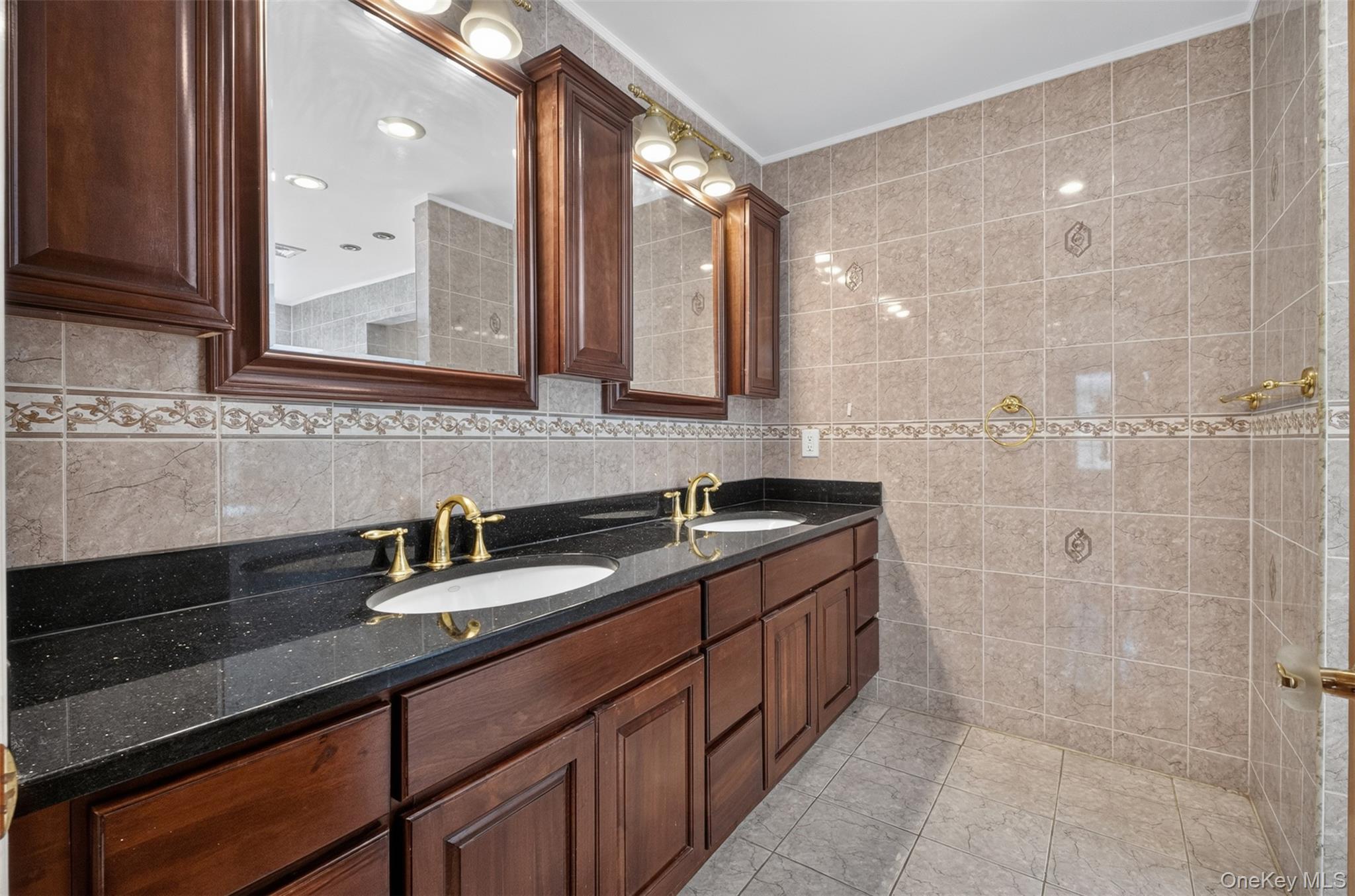 45 Yennicock Avenue — photo 26