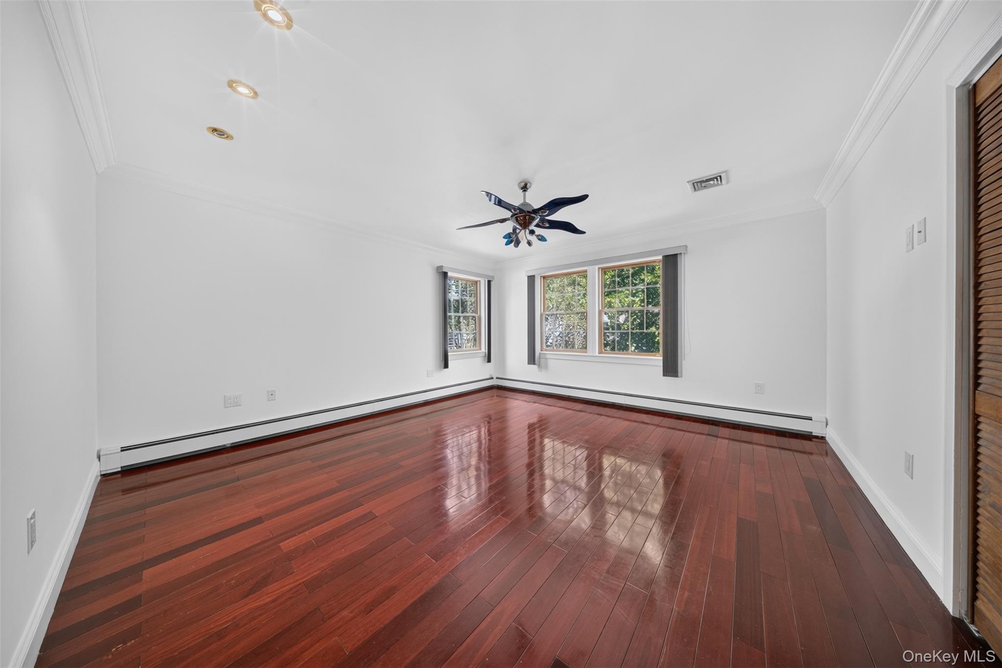 45 Yennicock Avenue — photo 30