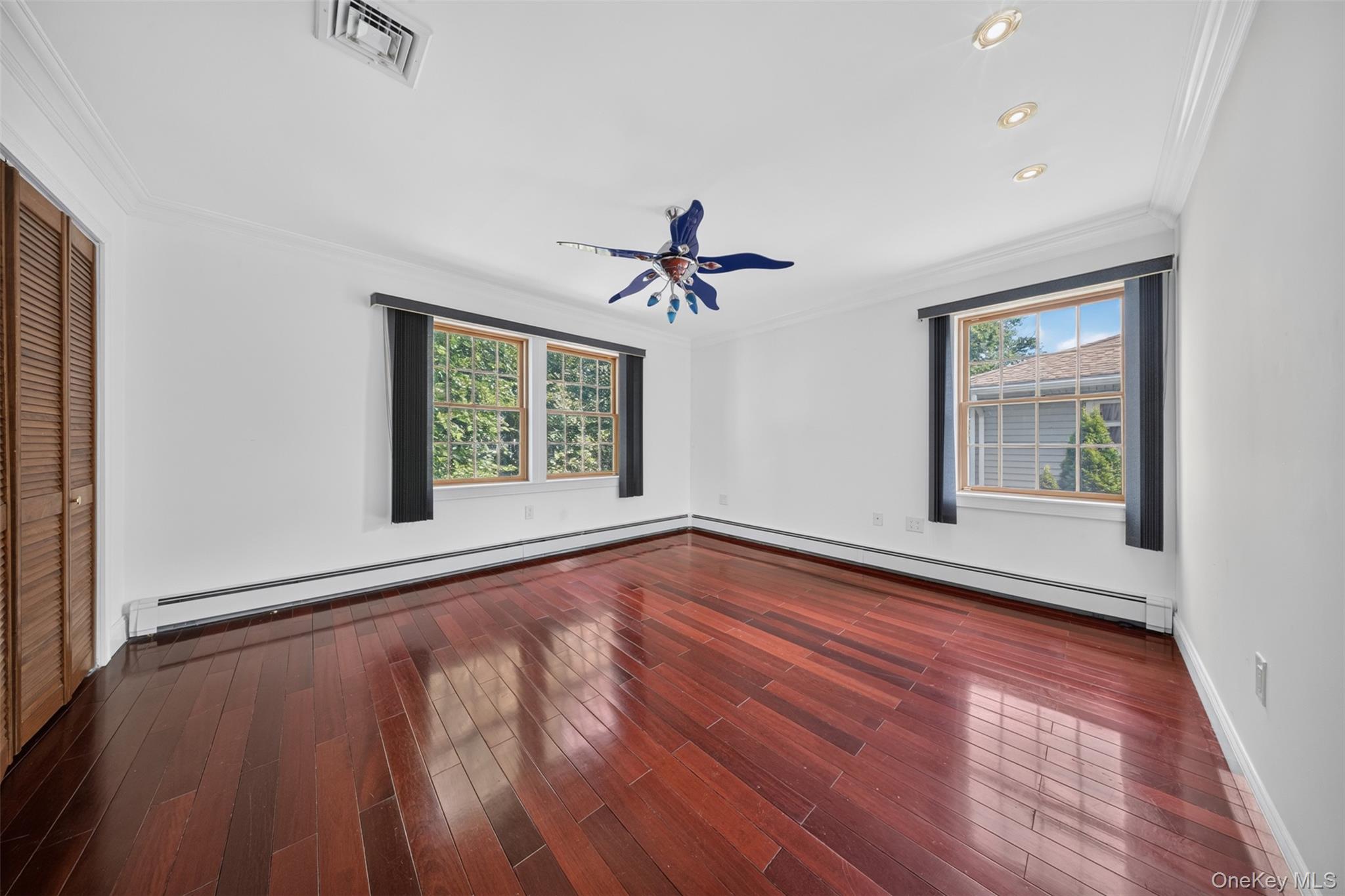 45 Yennicock Avenue — photo 32
