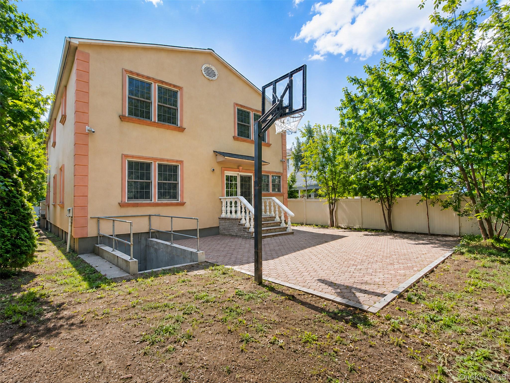 45 Yennicock Avenue — photo 37