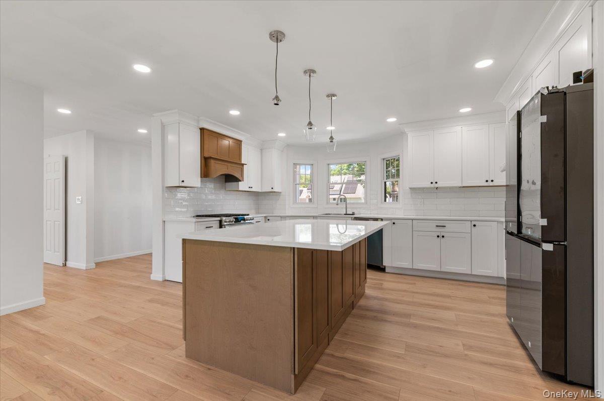 119 Sprucewood Drive — photo 4