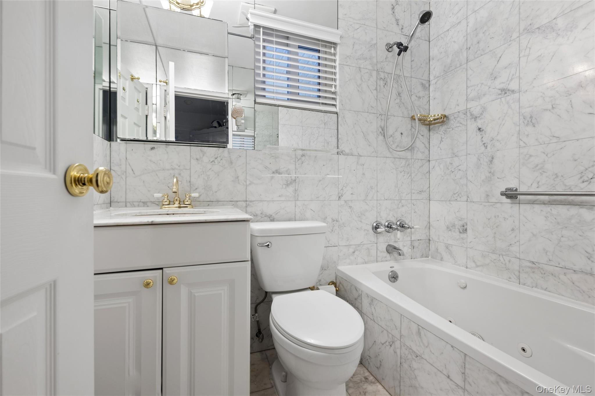 281 Dune Road #17B — photo 16