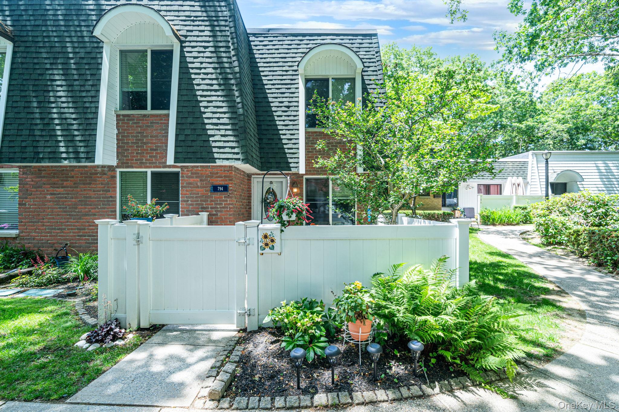 794 Blue Ridge Drive, Medford