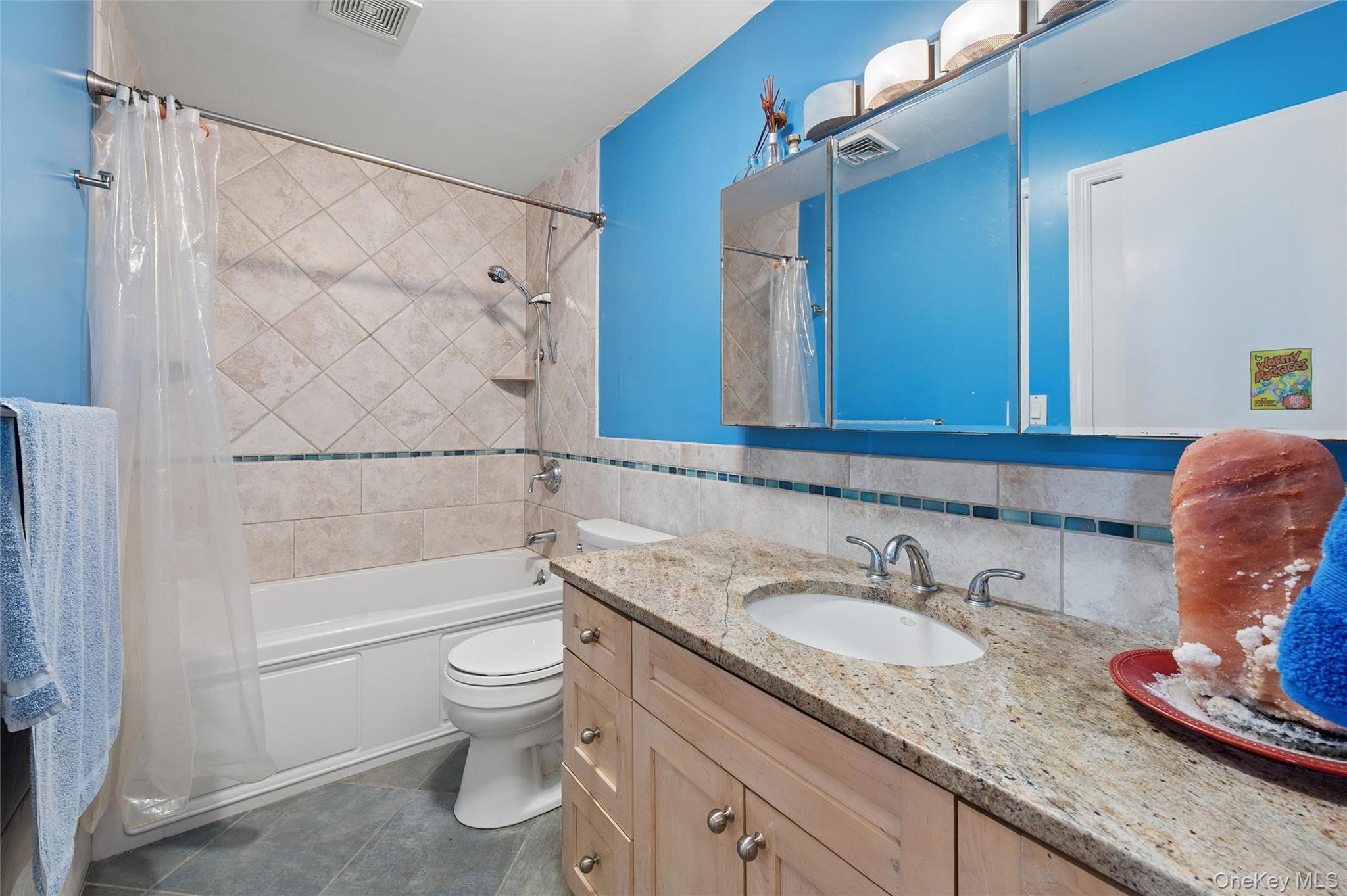 452 Oceanfront #102 — photo 21