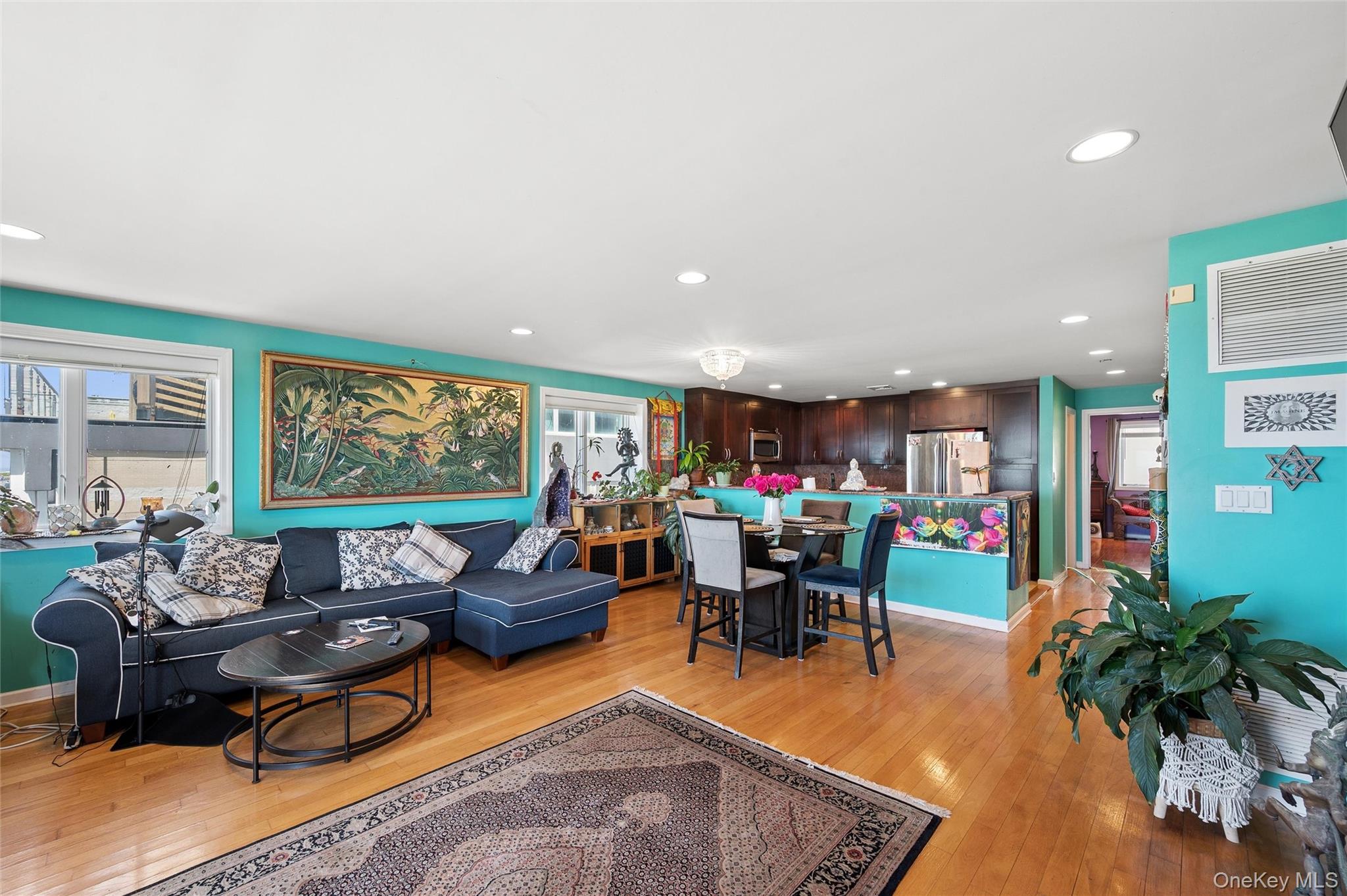 452 Oceanfront #102 — photo 8