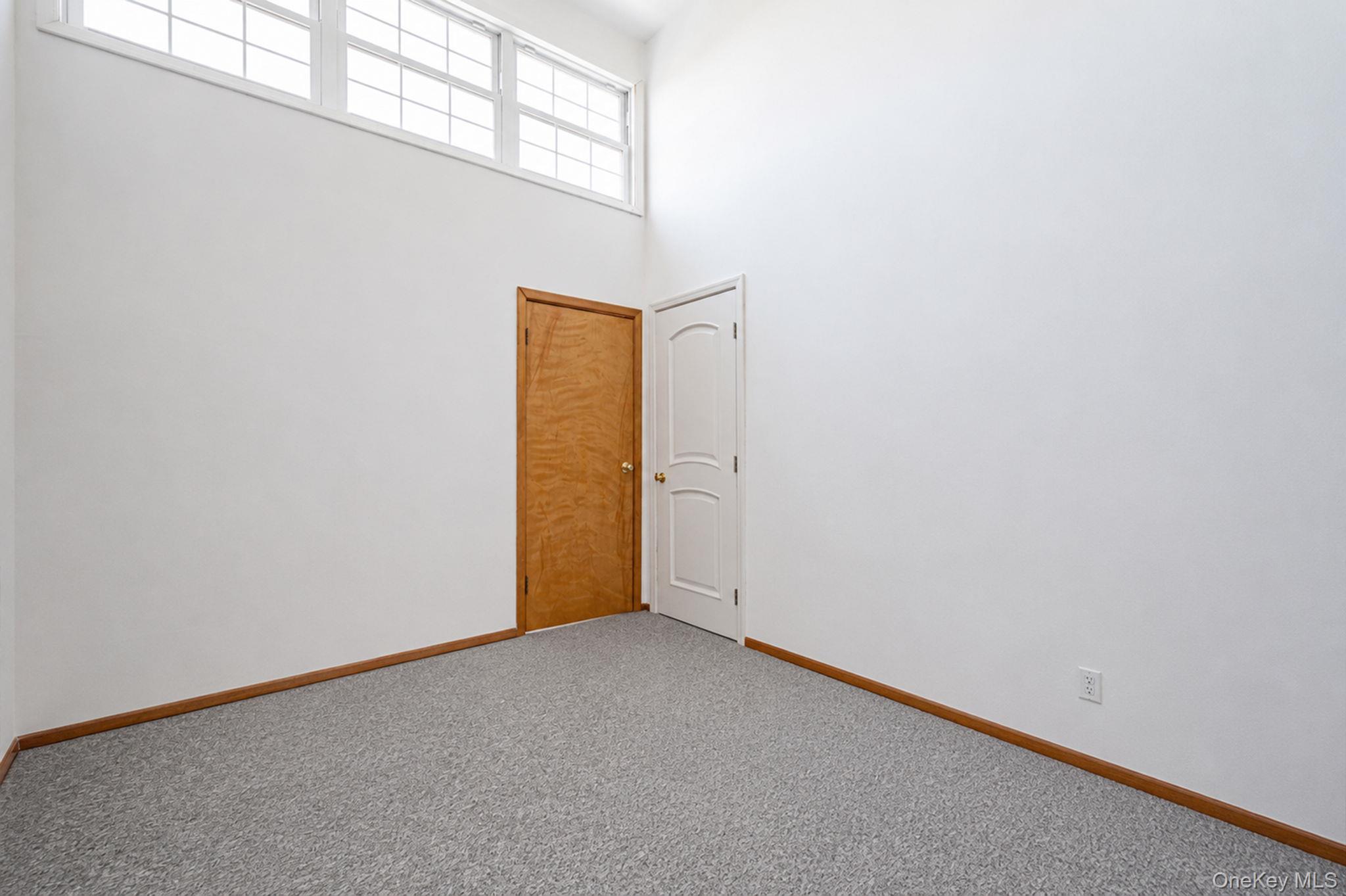 7 Forest Avenue — photo 29