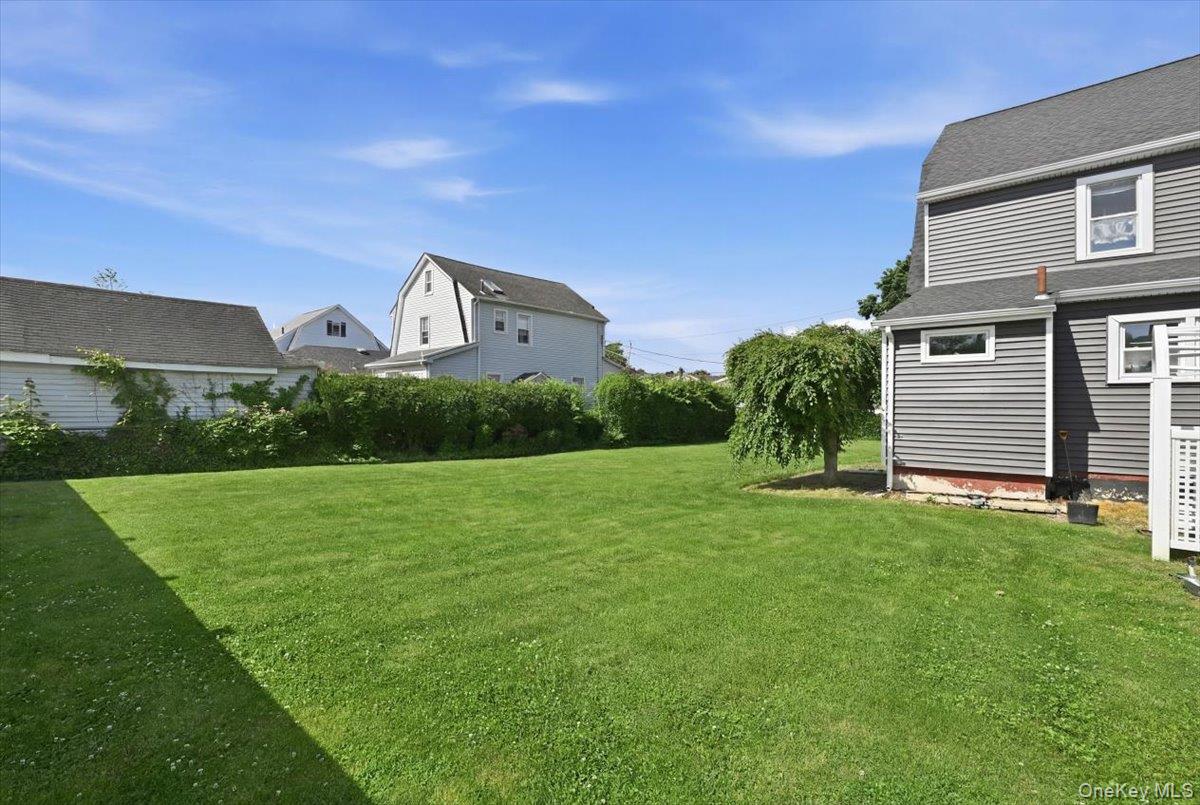 11 Moeller Street — photo 22