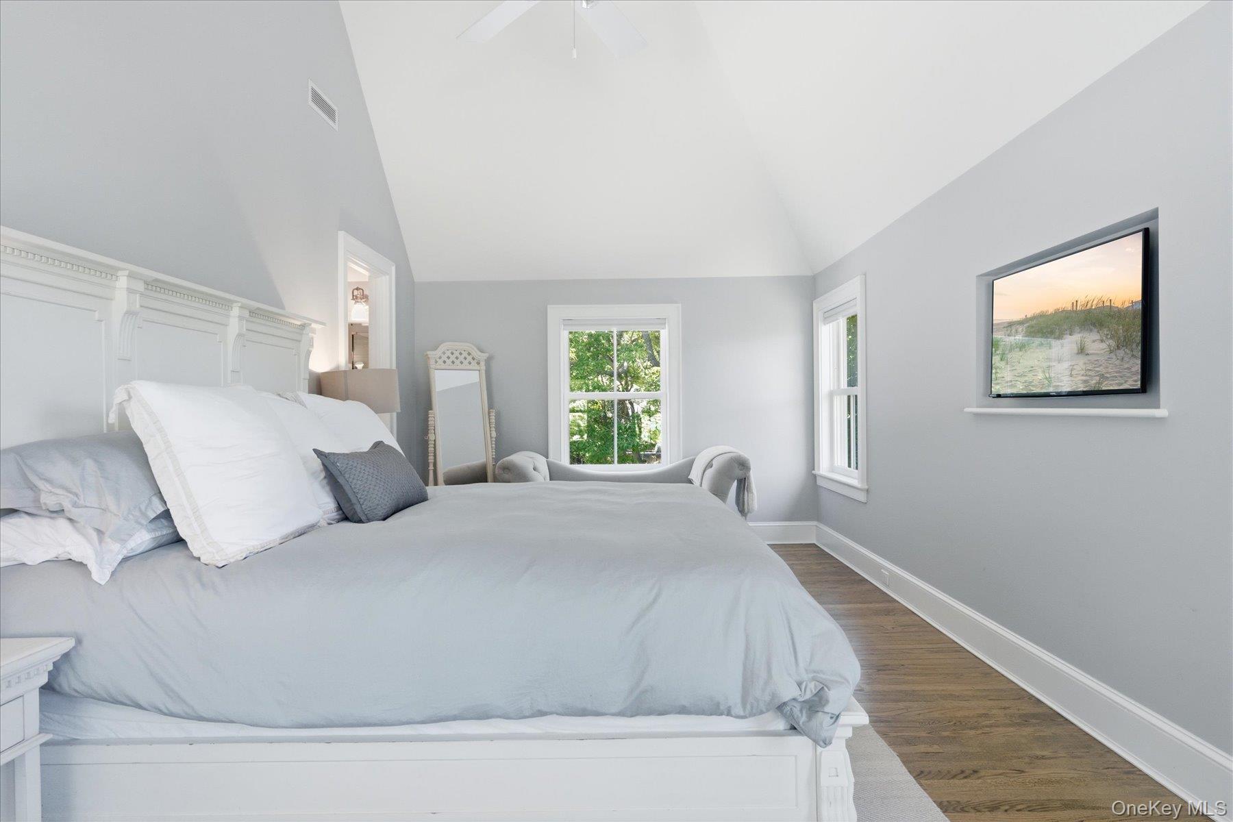 43 Gardiners Bay Drive — photo 22
