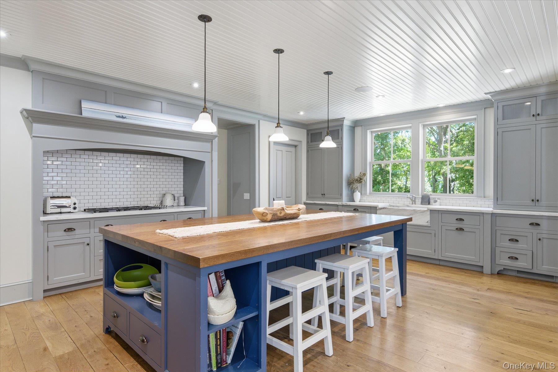43 Gardiners Bay Drive — photo 10