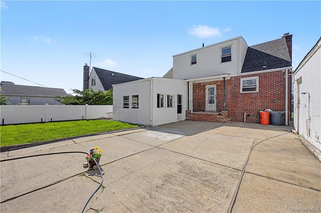 465 Washington Place — photo 36
