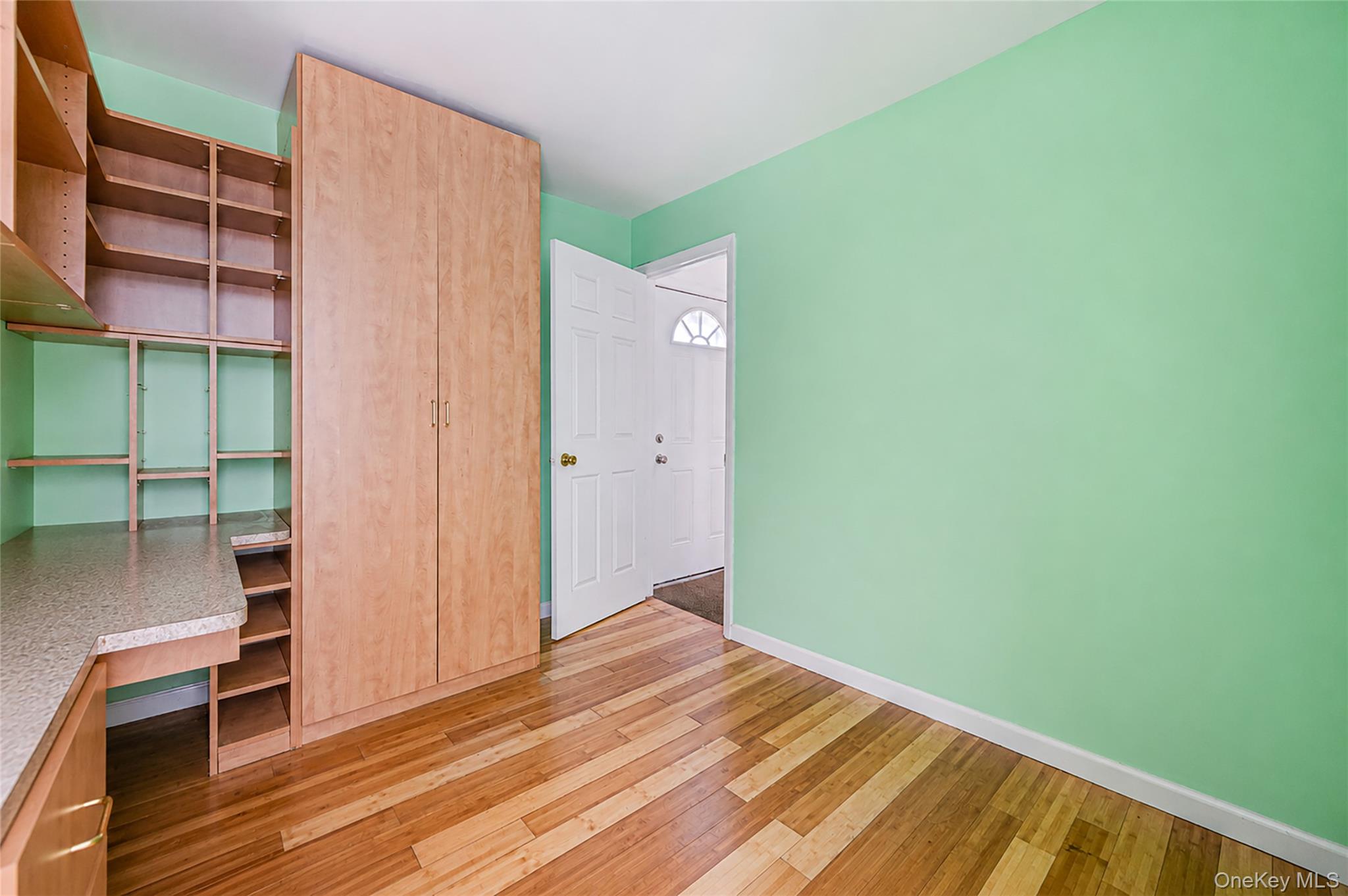 233 Alhambra Avenue — photo 15