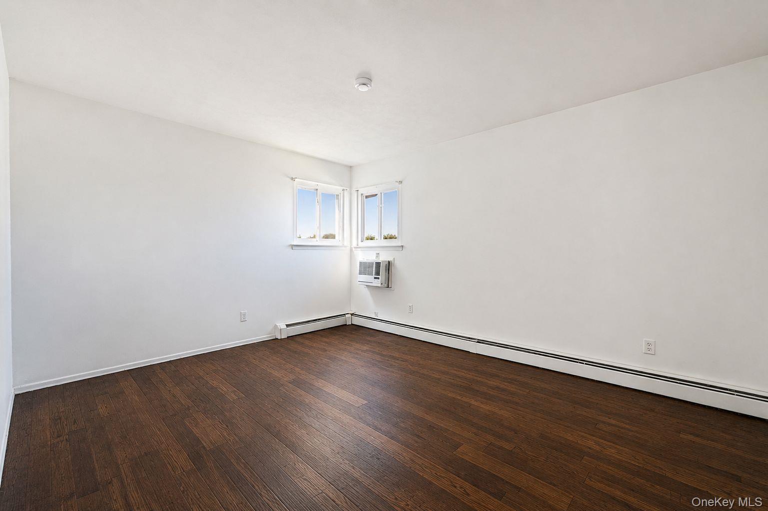 233 Alhambra Avenue — photo 9