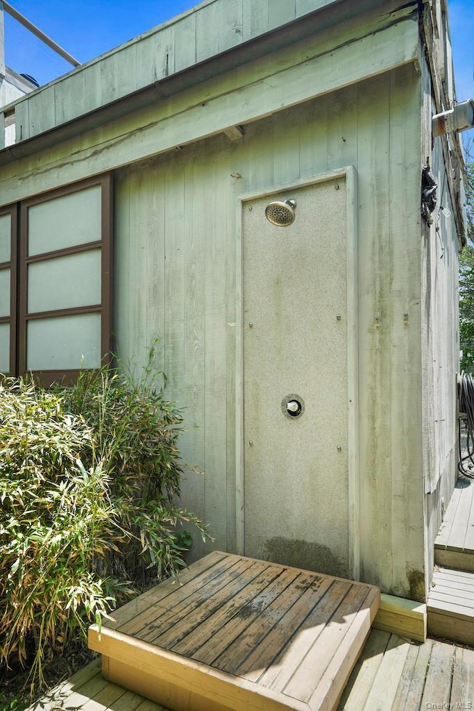 136 Beach Hill Walk — photo 26