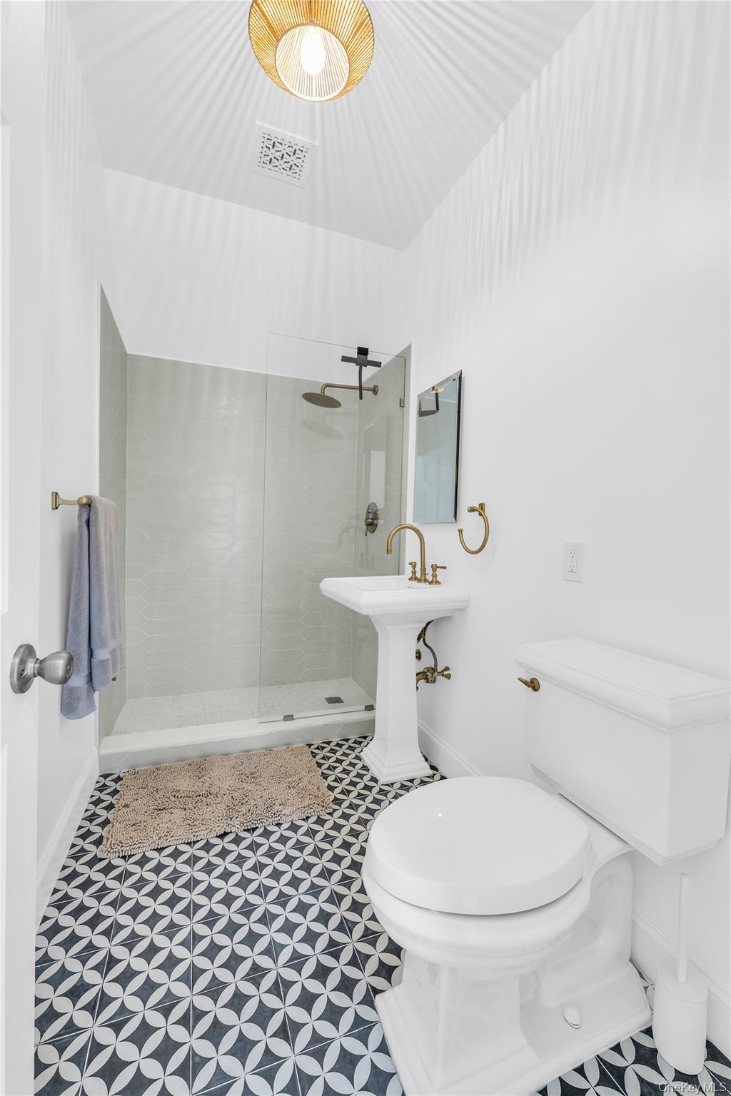 68 Howells Point Road — photo 36