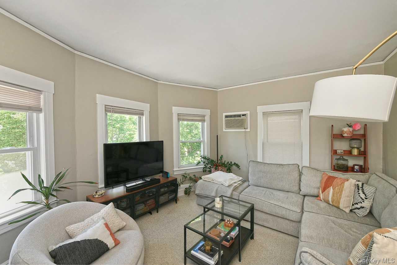 163/165 Lincoln Avenue — photo 17