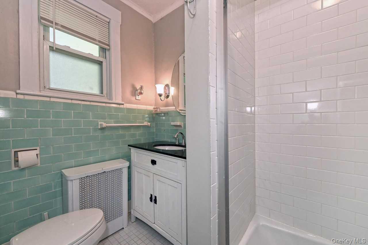163/165 Lincoln Avenue — photo 24