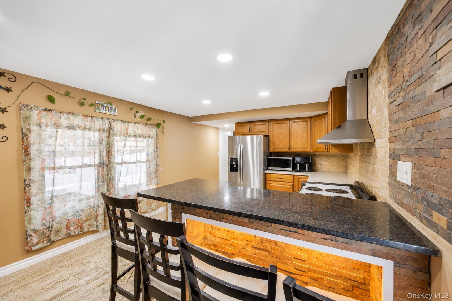 600 Broadway #D14 — photo 10