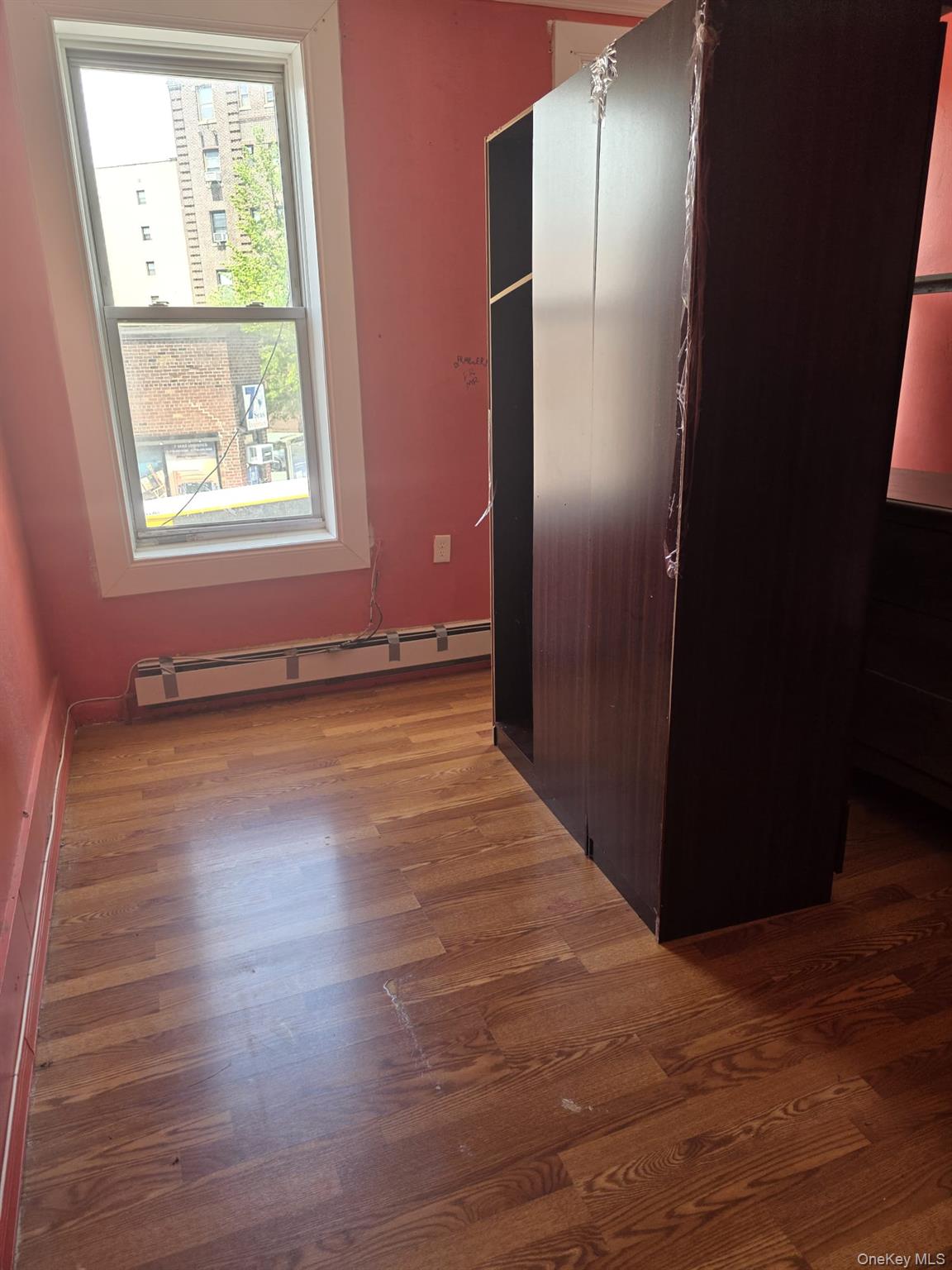 4014 Greenpoint Avenue — photo 3