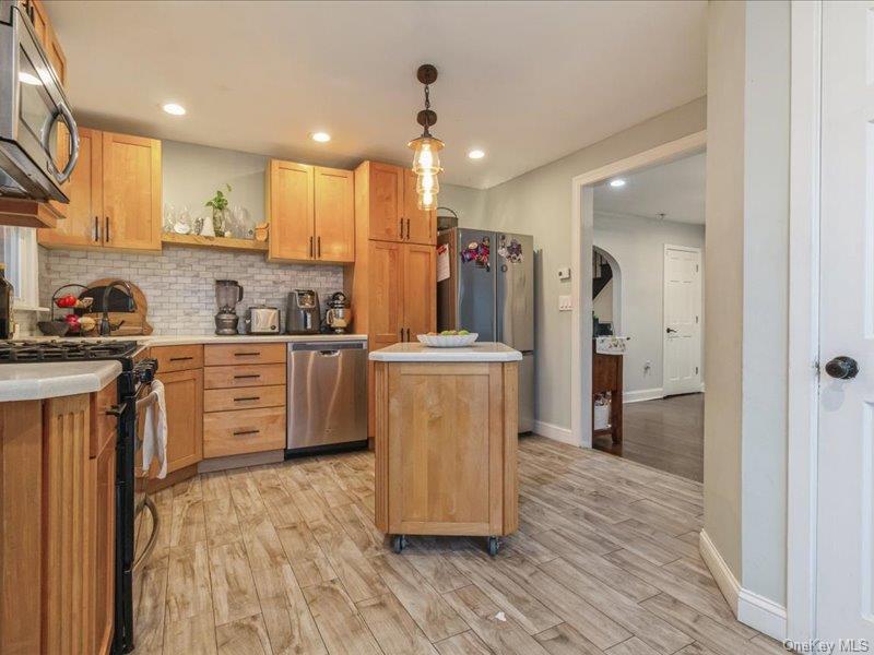 167 Lakeview Avenue — photo 12