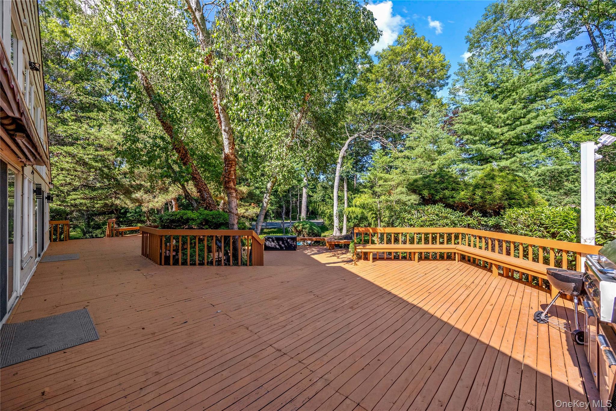 249 Glen Cove Road — photo 33