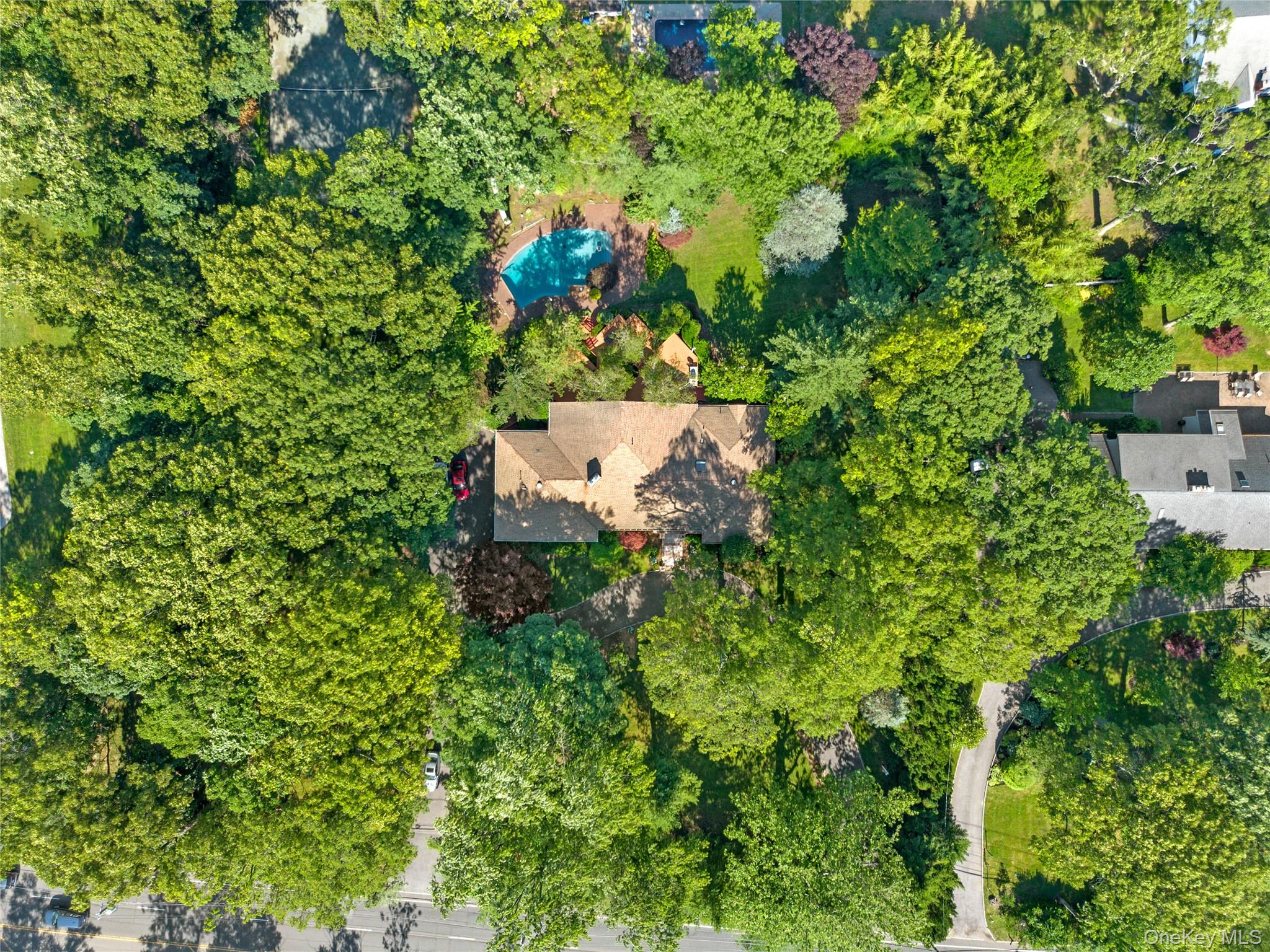 249 Glen Cove Road — photo 34