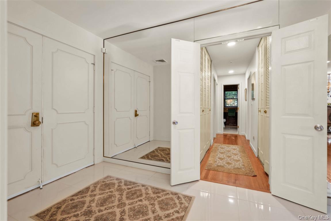 105 Park Lane — photo 14