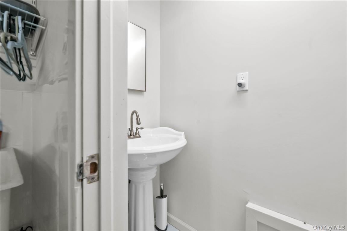 105 Park Lane — photo 34