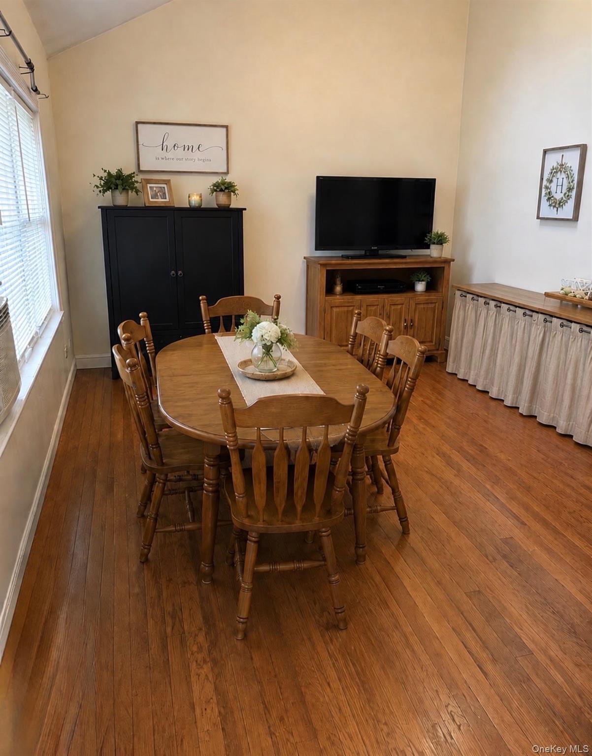 7 Squires Avenue — photo 11